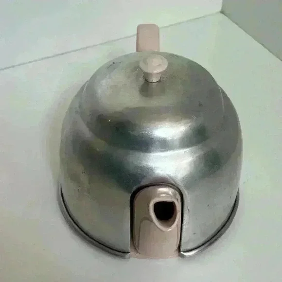 1940s made in Japan pink ceramic teapot with insulated metal cozy - Picture 5 of 10